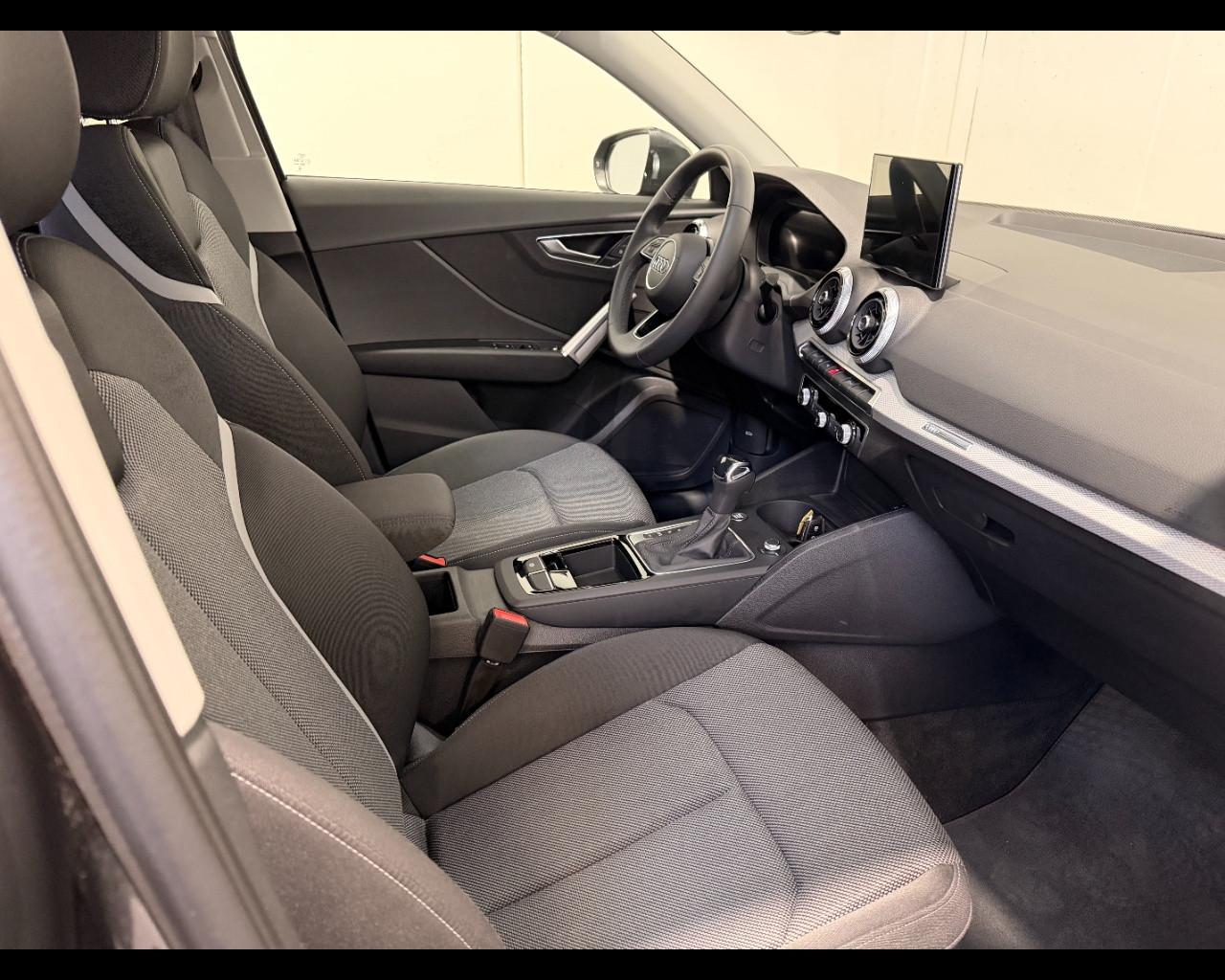 AUDI Q2 35 TFSI S-TRONIC S-LINE EDITION