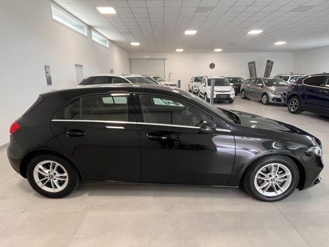 MERCEDES-BENZ A 180 d Automatic Business Extra