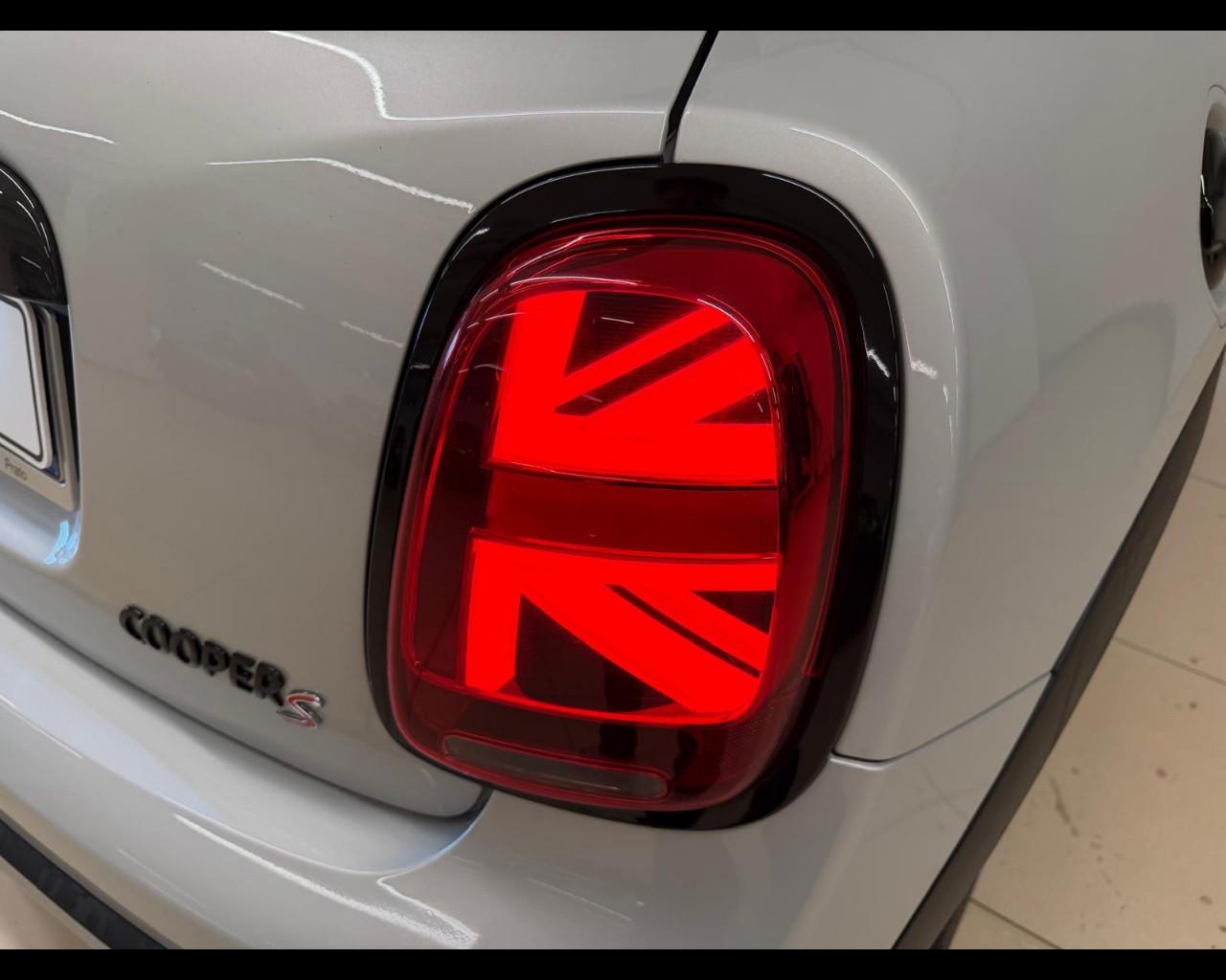 MINI Mini 5 porte (F55) - Mini 2.0 Cooper S Yours 5 porte