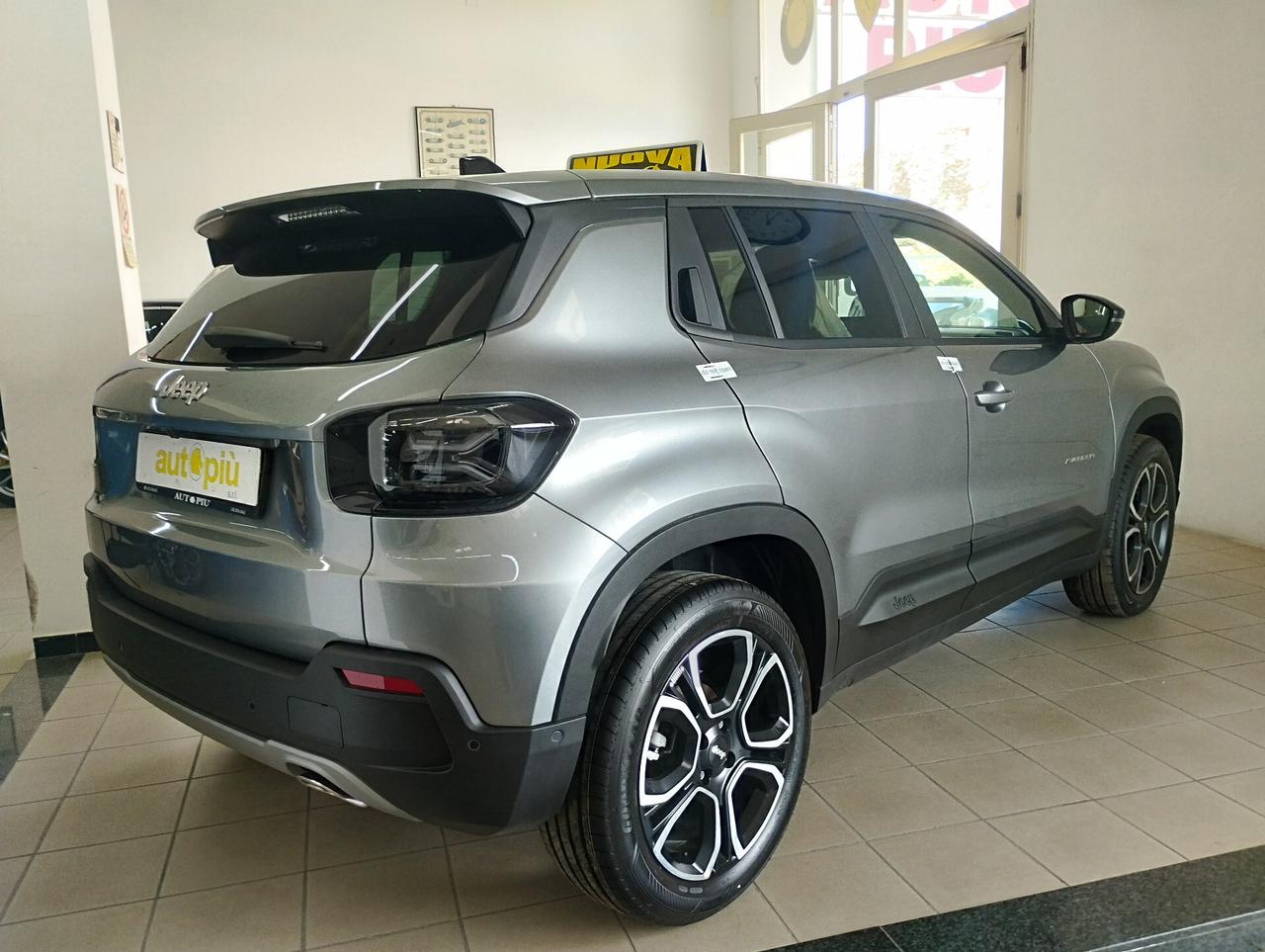 Jeep Avenger 1.2 Turbo 110 CV DCT MHEV Summit