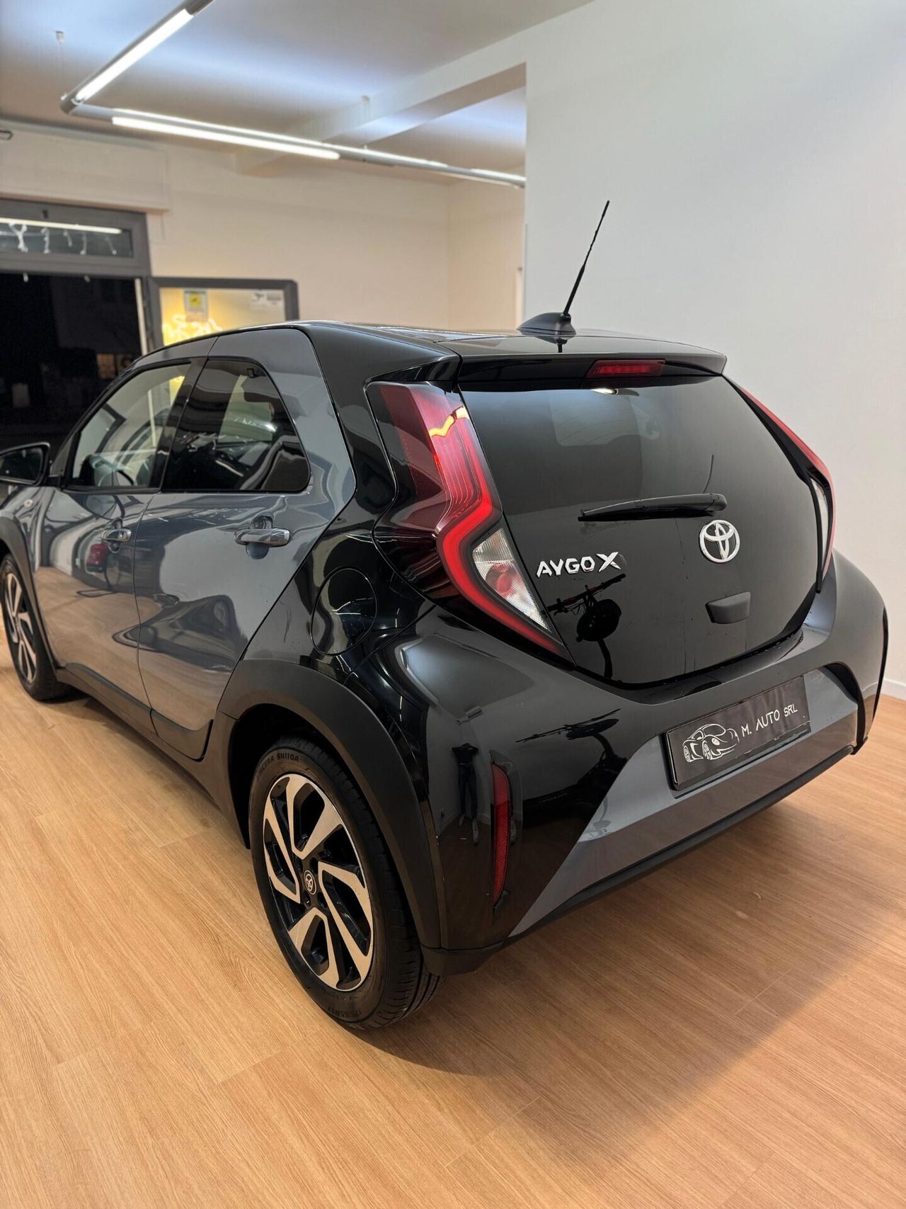 Toyota Aygo X 1.0 5 porte Active N.O.L.L.E.G.G.I.O