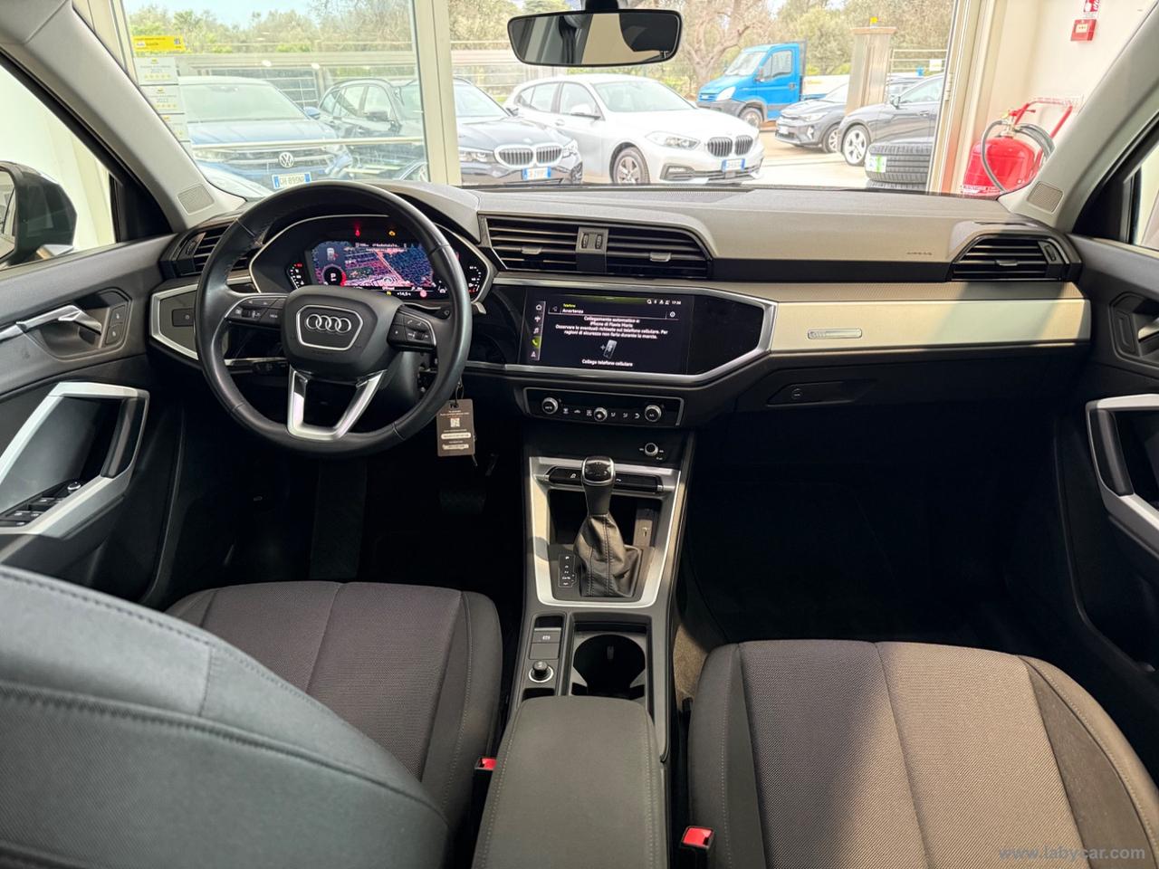 AUDI Q3 35 TDI S tronic Business Advanced