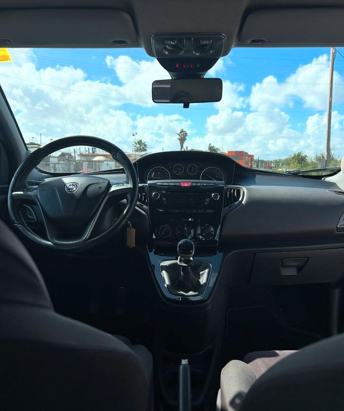 Lancia Ypsilon 1.2 69 CV Diva DEL NORD