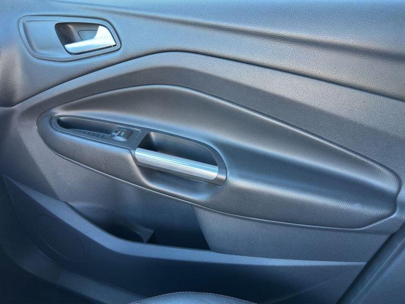 Ford Kuga Kuga 2.0 TDCI 150 CV S&S 4WD Powershift ST-Line