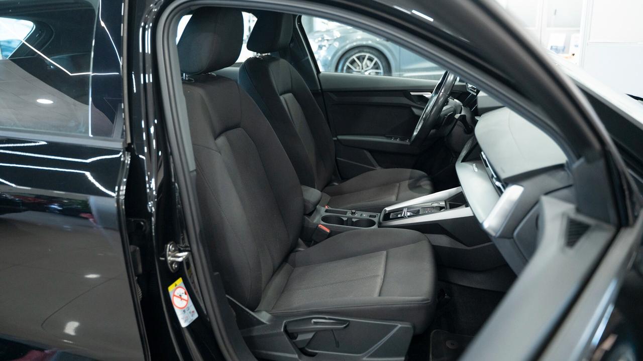 Audi A3 SPB 35 TDI S TRONIC SPORT BLACK EDITION NAVI FULL OPTIONAL