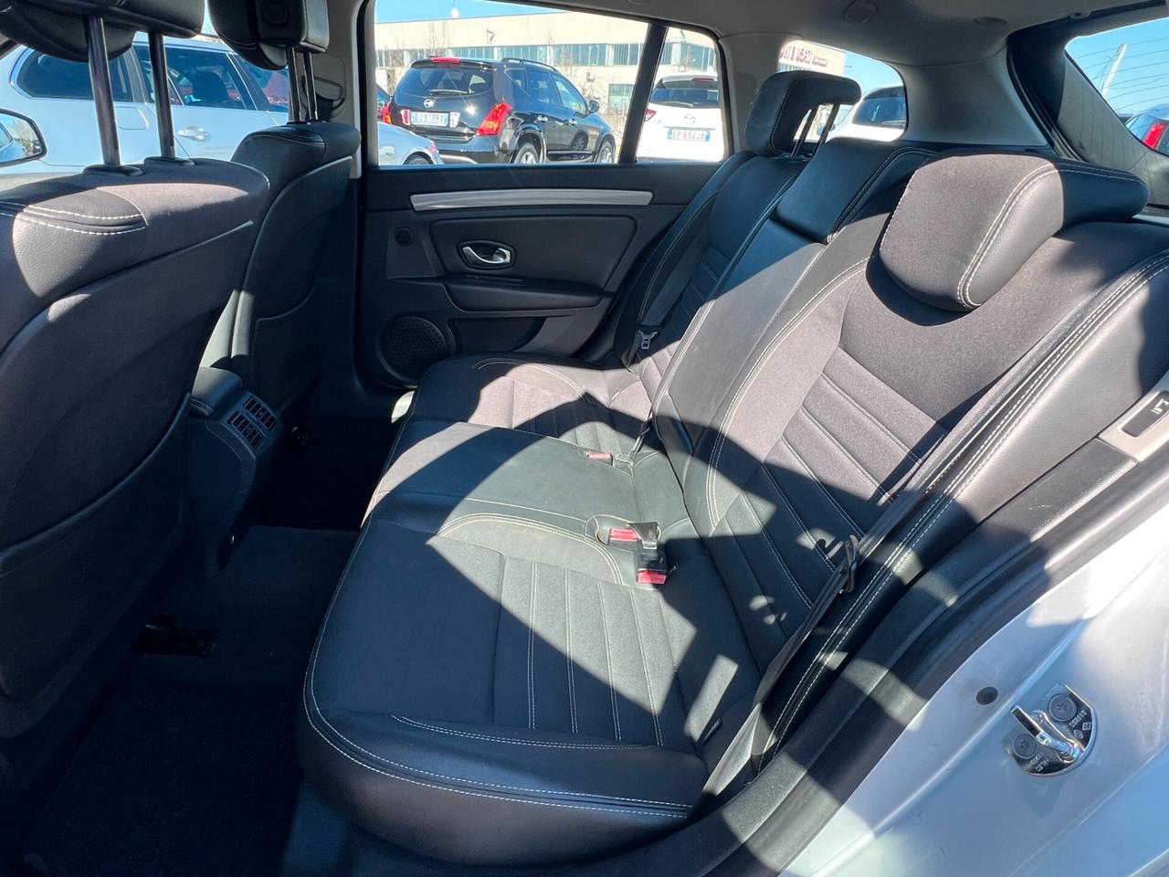 Renault Laguna 2.0 dCi 150CV SporTour Nav