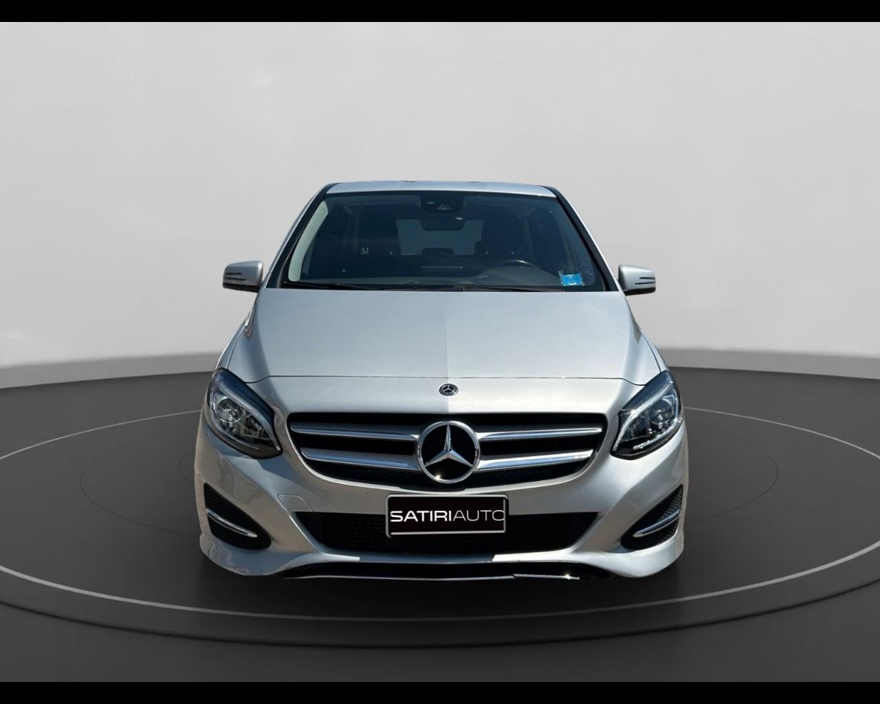 Mercedes-Benz Classe B - T246 - B 180 d Sport Next auto