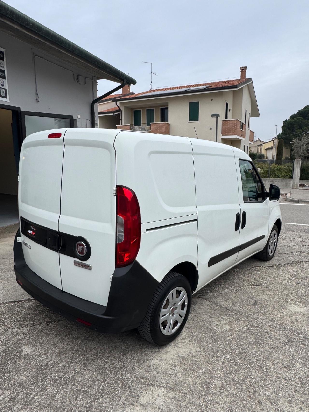 Fiat Doblo Doblò 1.6 MJT MTA PL-TN Cargo Maxi Lamierato E5+