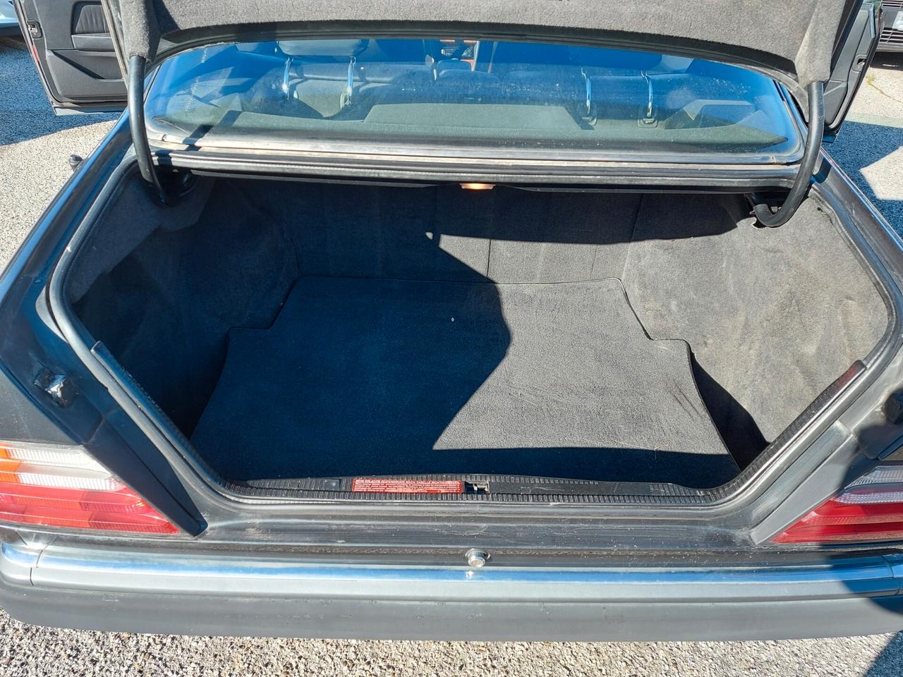 Mercedes-benz CE 200 COUPE'