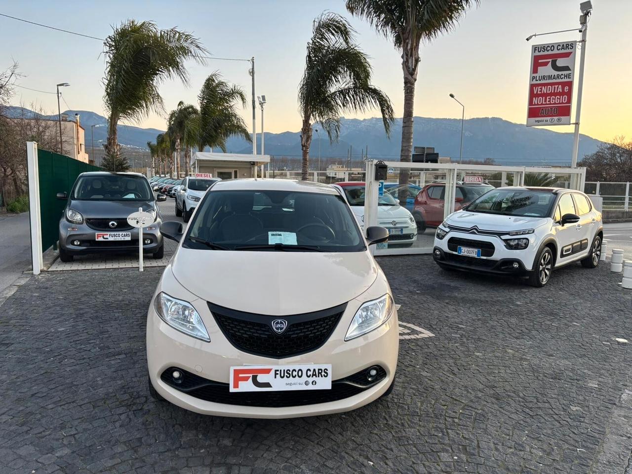 Lancia Ypsilon 1.2 69 CV 5 porte S&S Gold