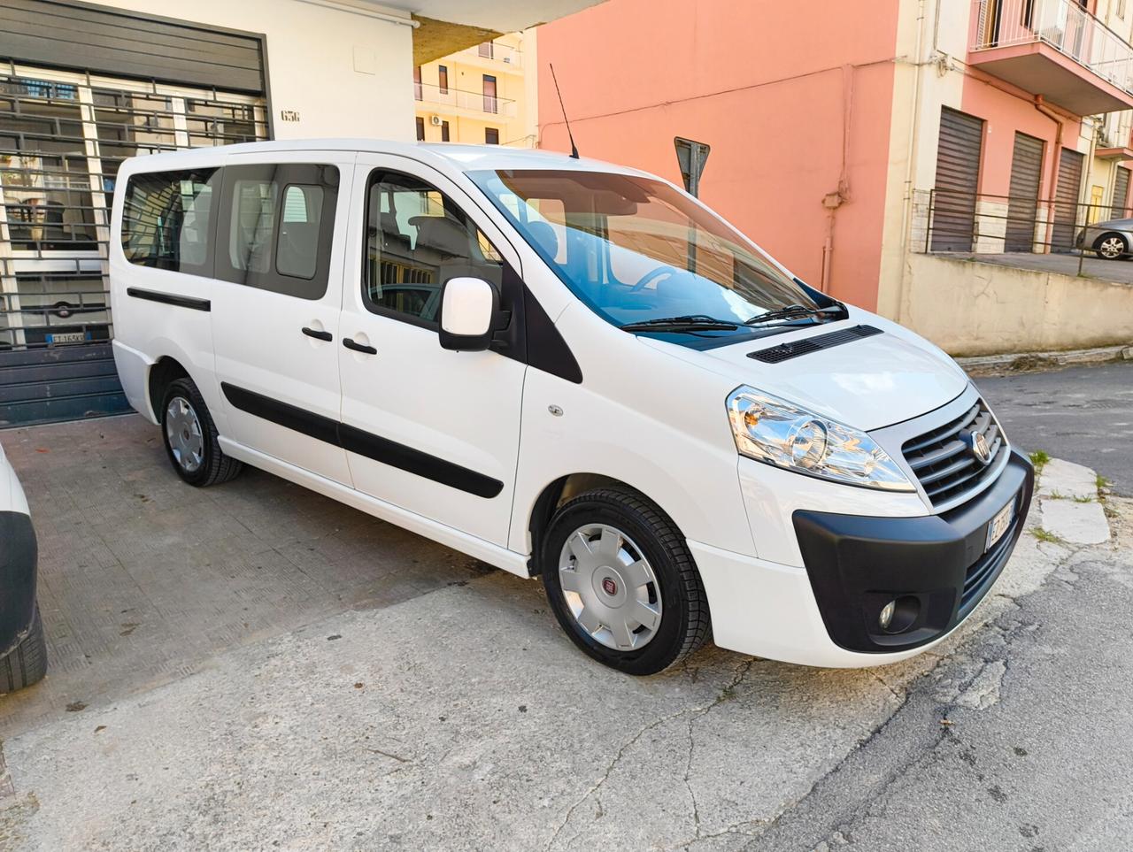 Fiat Scudo 2.0 MJT/130 PL Panorama Family 8/9 posti