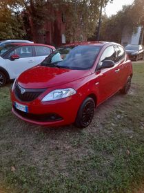 Lancia Ypsilon 1.0 5 porte Hybrid PROMO