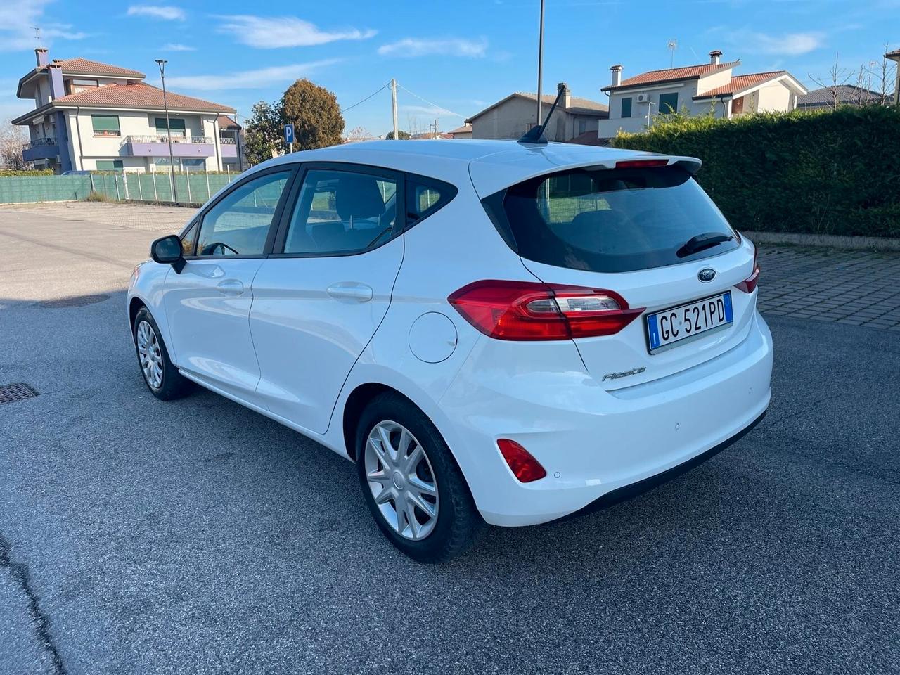 Ford Fiesta 1.5 EcoBlue Tdci 5 porte Connect S NEOPATENTATI