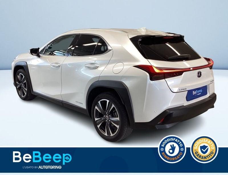 Lexus UX 2.0 PREMIUM 4WD CVT