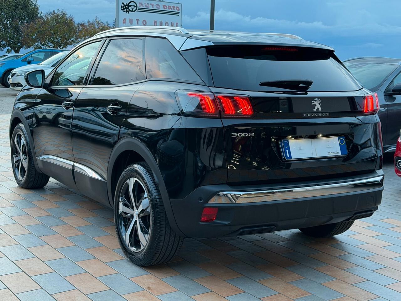 Peugeot 3008 1.5 BLUEHDI 130 cv. AT8 ALLURE PACK (Nav)