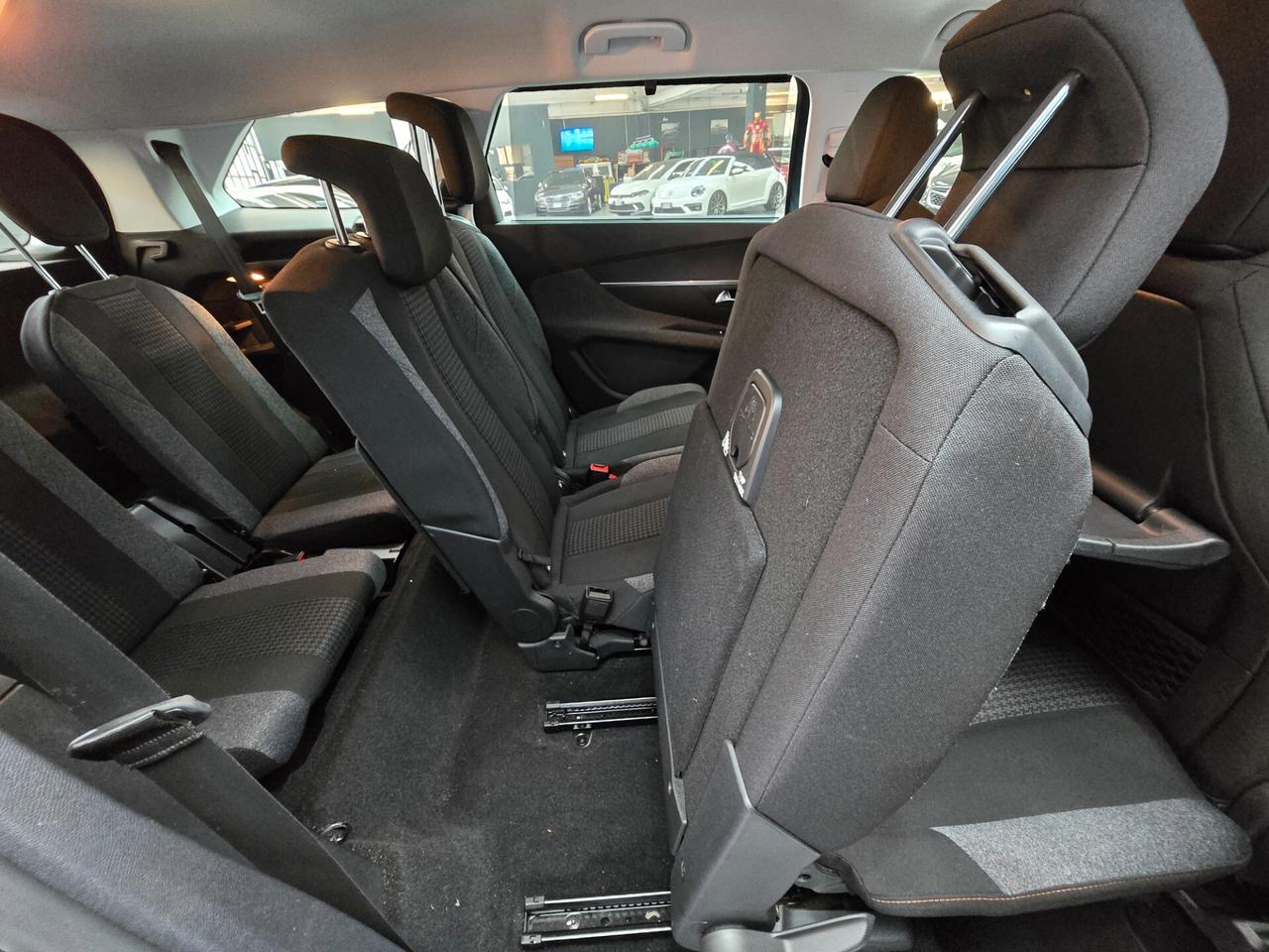PEUGEOT 5008 ACTIVE 1.2 TURBO 7P
