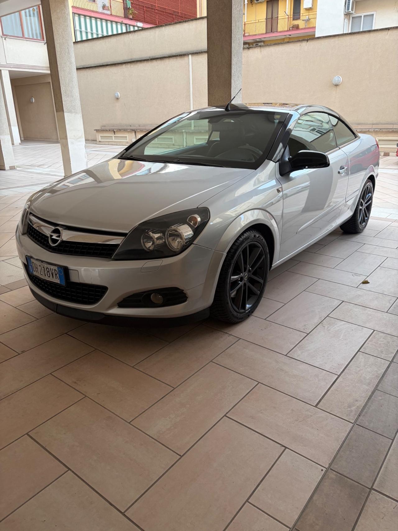 Opel Astra TwinTop 1.9 16V CDTI 150CV Cosmo