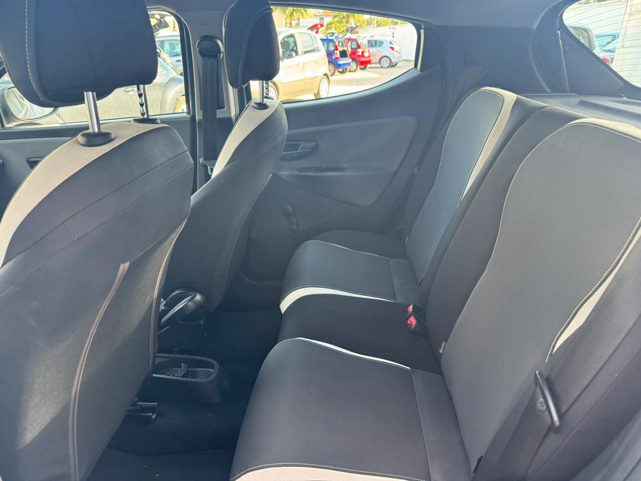 Lancia Ypsilon 0.9 TwinAir 5 porte Metano Ecochic Elefantino