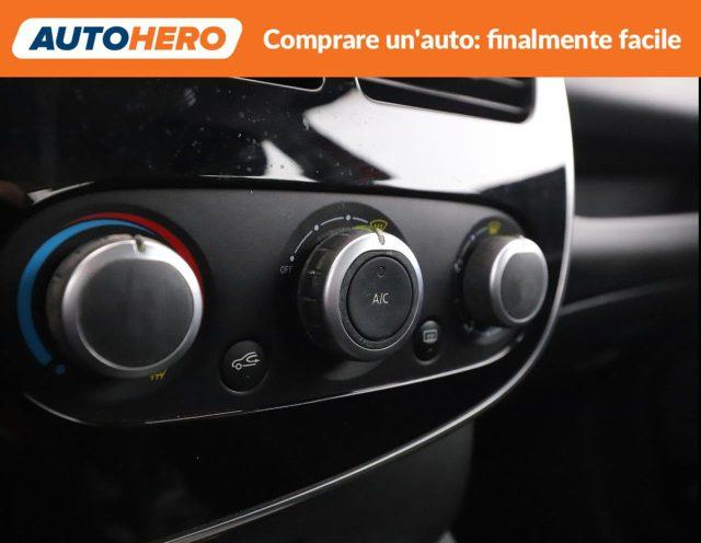 RENAULT Clio 1.2 75CV 5 porte Costume National