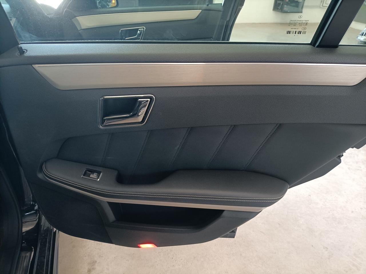 Mercedes-benz E 250 CDI BlueEFFICIENCY Avantgarde AMG - 2010