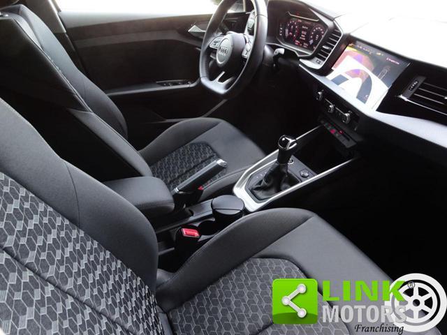 AUDI A1 SPB 40 TFSI S tronic Identity Black S Line