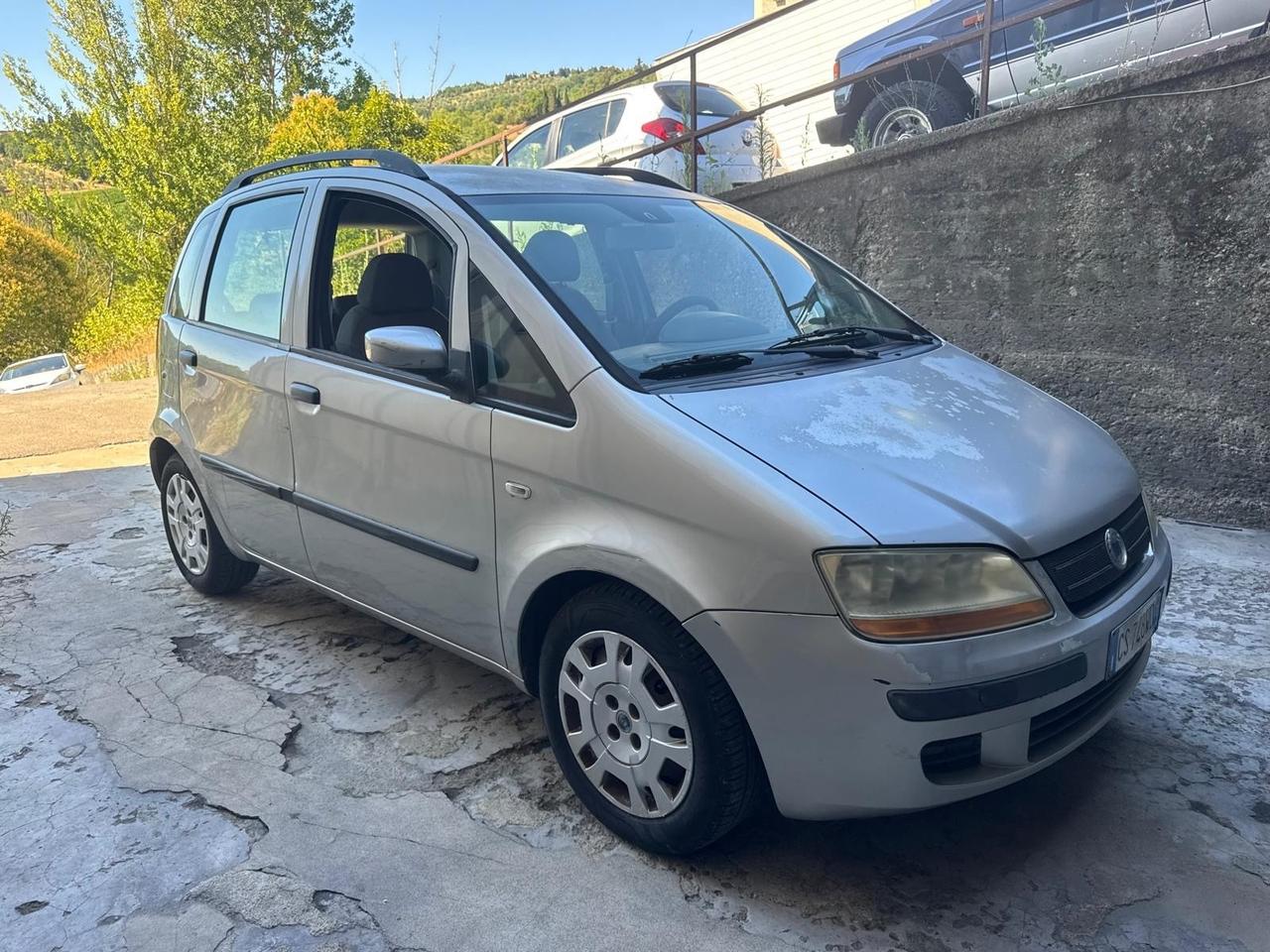Fiat Idea 1.4 16V BlackEnergy