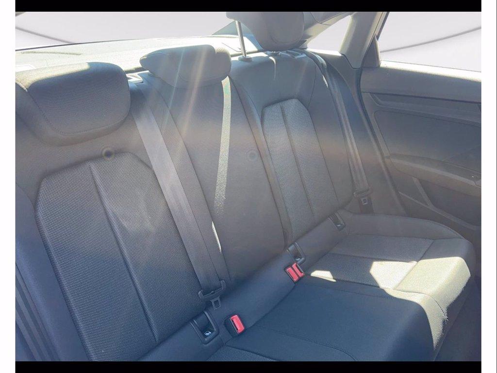 AUDI A3 sedan 30 2.0 tdi business advanced del 2024