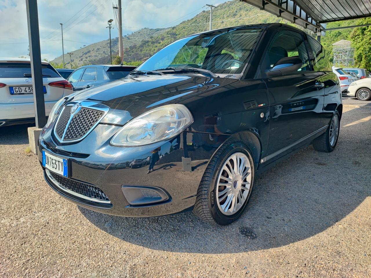 Lancia Ypsilon 1.2 Argento