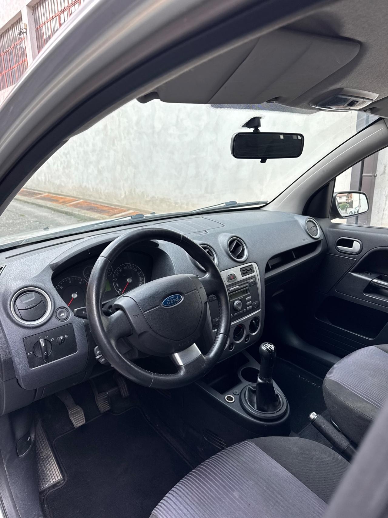 Ford Fusion 1.6 TDCi 5p. Titanium