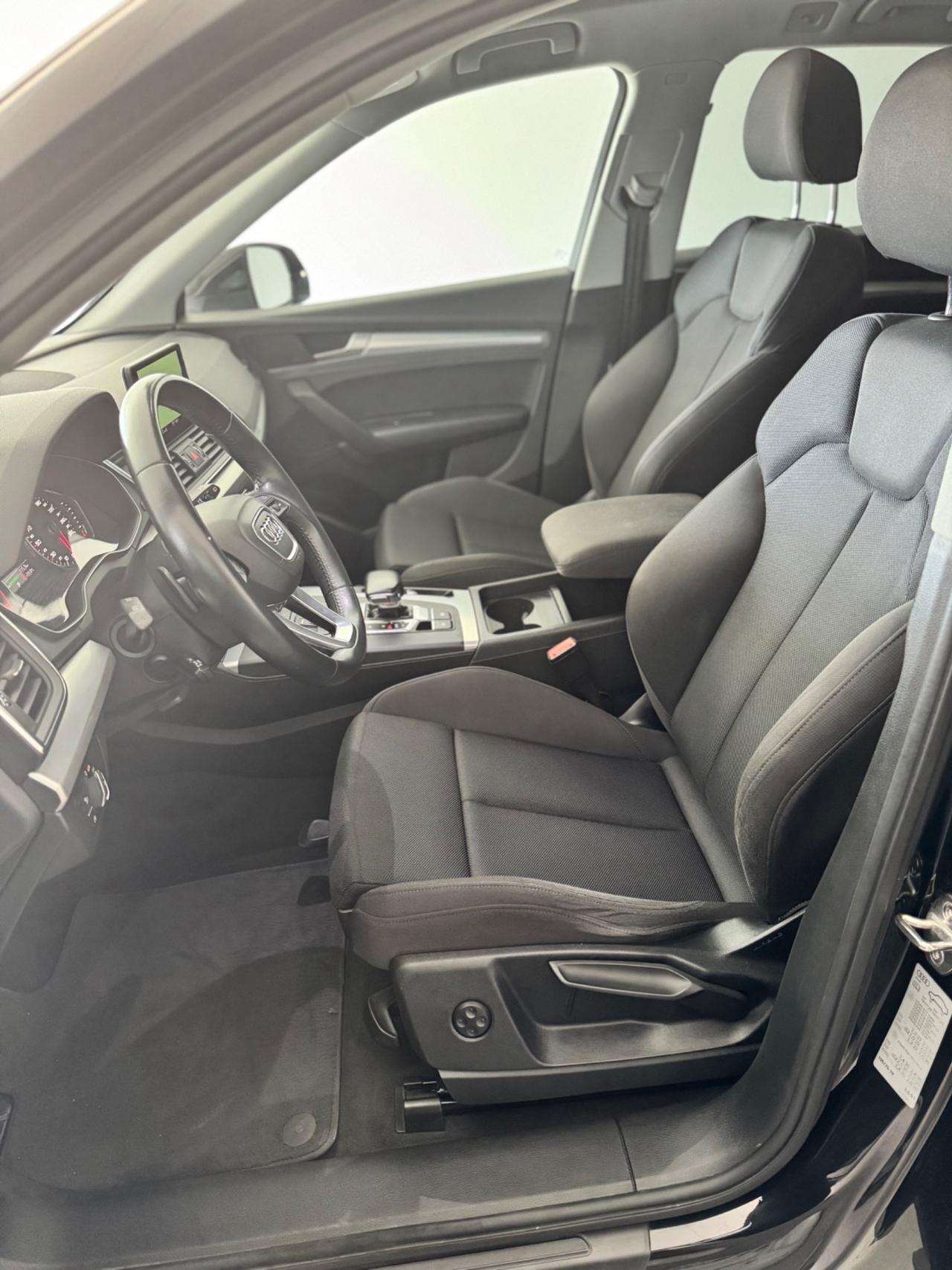 Audi Q5 40 TDI quattro S tronic Business Sport