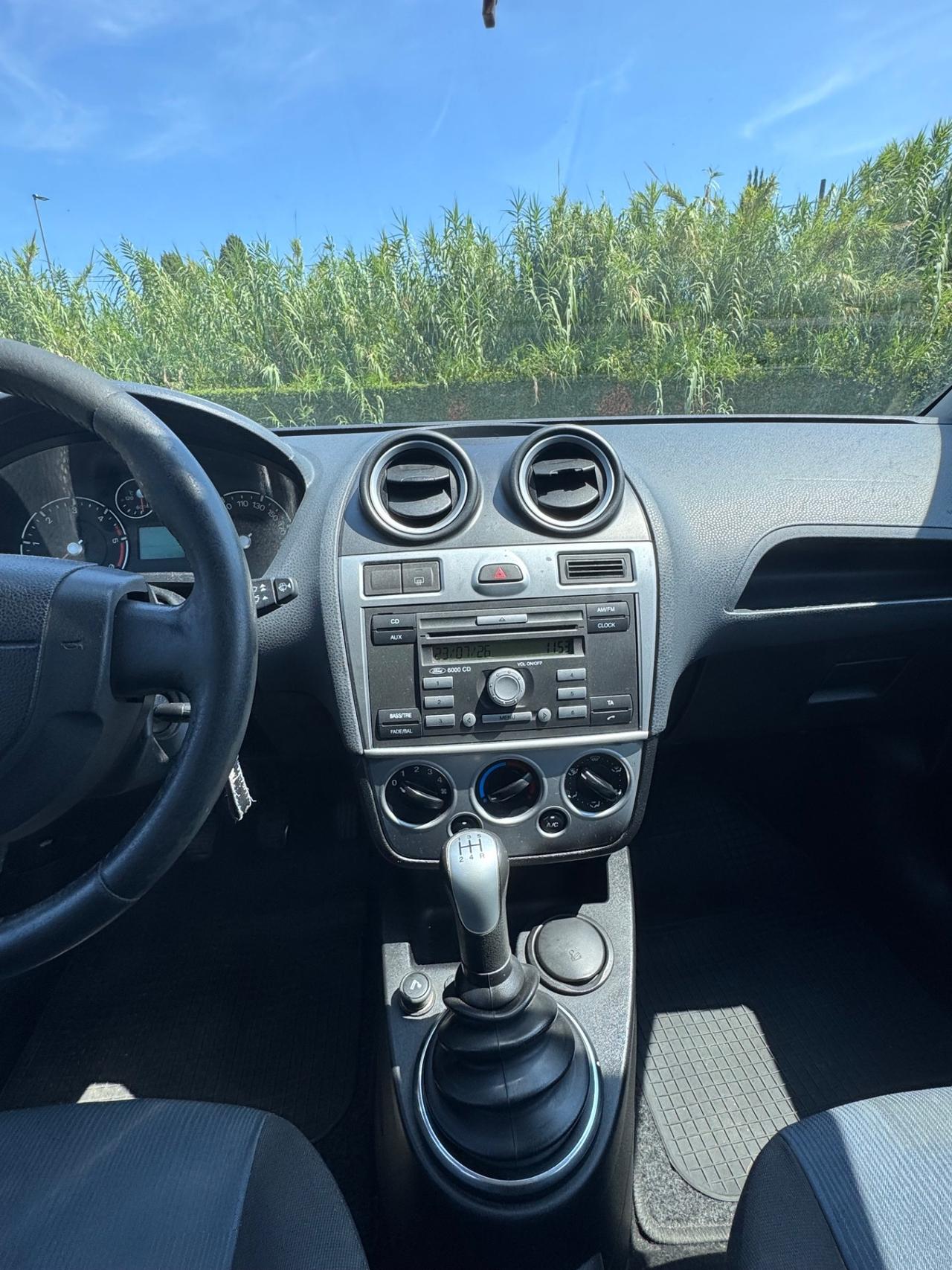 Ford Fiesta 1.4 TDCi 5p