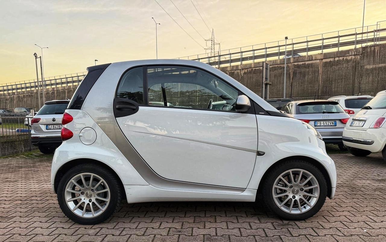 Smart ForTwo 800 40 kW coupé pure cdi OK NEOPATENTATI