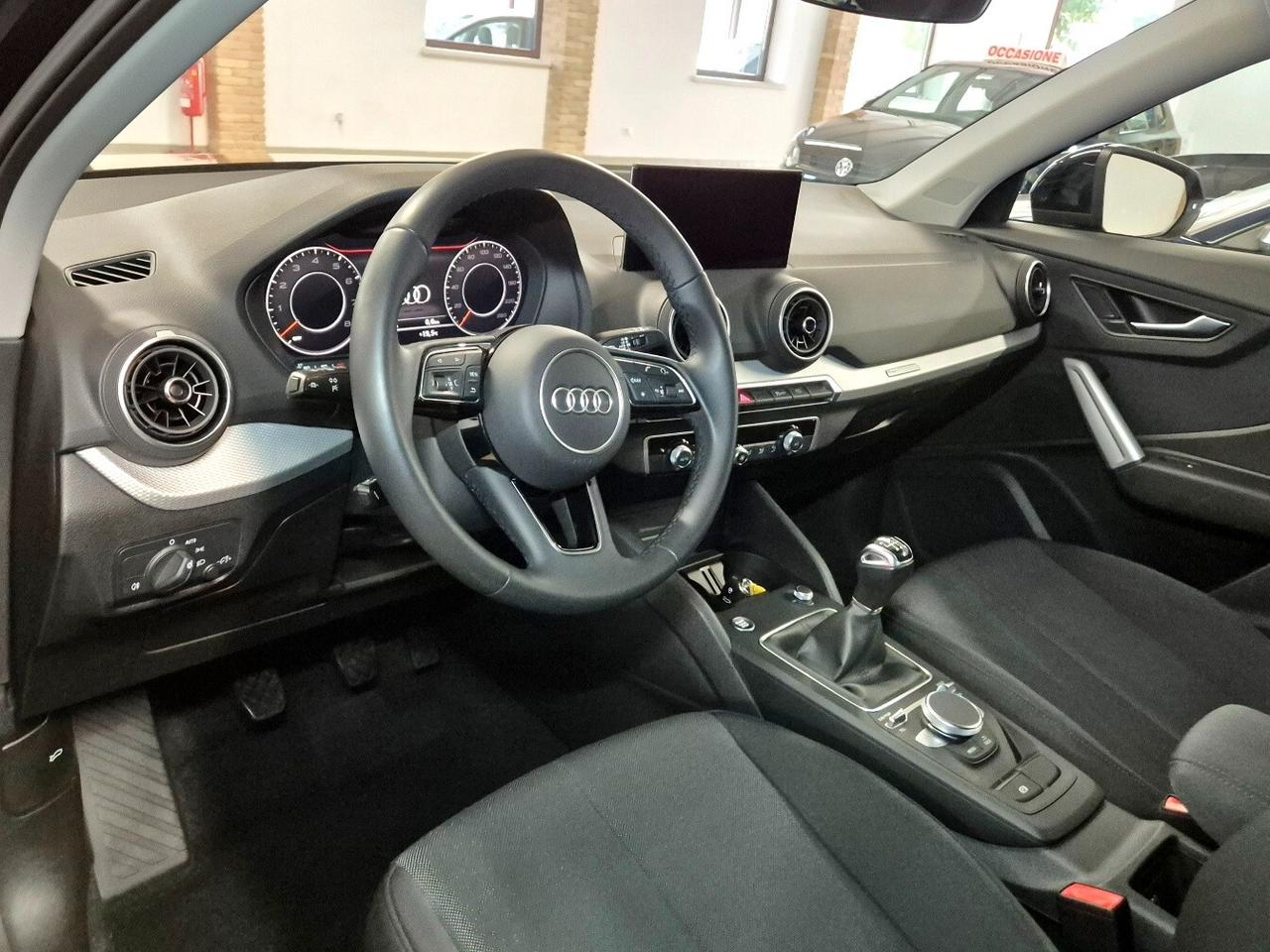 Audi Q2 30 TFSI Business Advanced