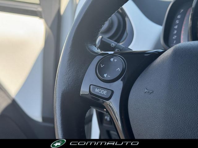 PEUGEOT 108 PureTech 82 3 porte Allure TOP!