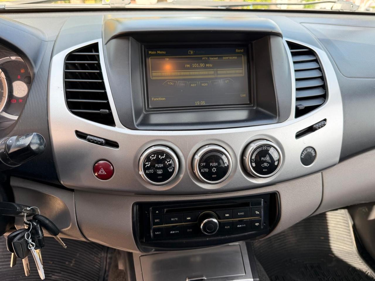 Mitsubishi L200 Gancio Traino Perfetto Full Optional