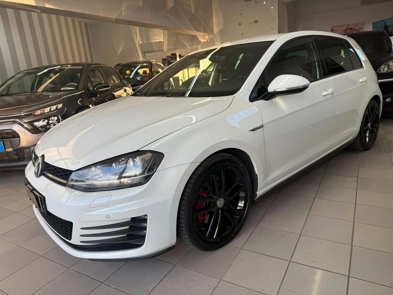 Volkswagen Golf GTD 2.0 TDI DSG 5p.