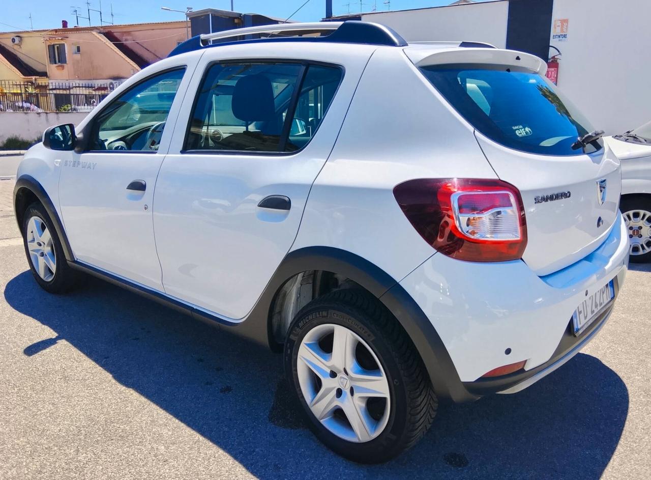 Dacia Sandero Stepway GPL 1 PROPRIETARIO