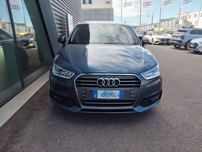 Audi A1 A1 Sportback 1.0 tfsi Sport 82cv