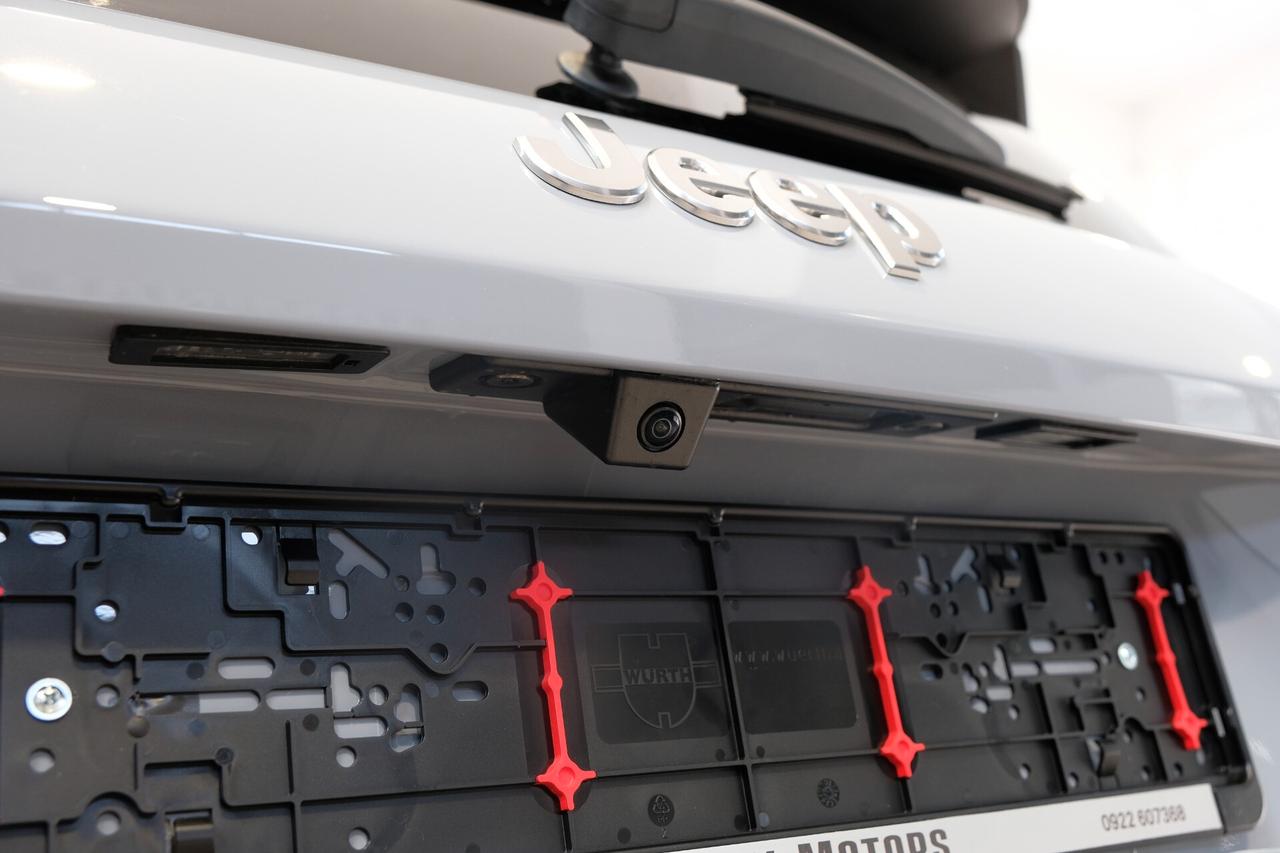 Jeep Avenger 1.2 110 CV MHEV Summit+LED AMBIENT