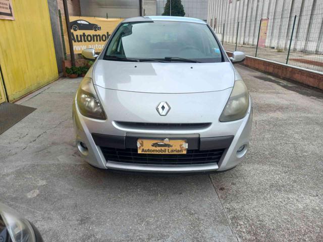 RENAULT Clio 1.2 16V 5 porte Luxe neopatentati