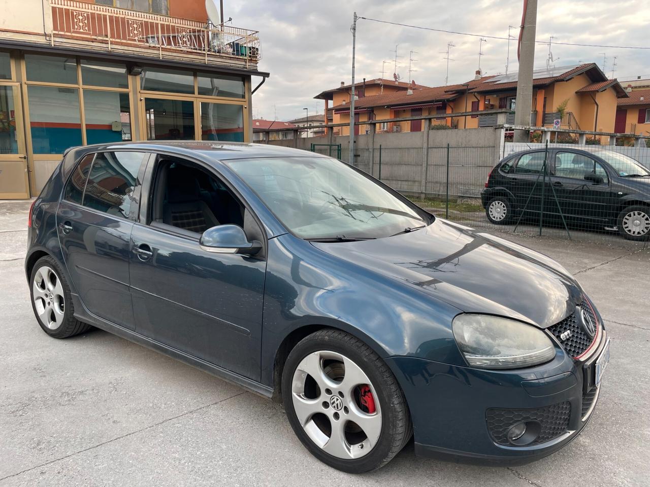 VW GOLF V 2.0GTI aut- MOTORE KO -168000km-2005