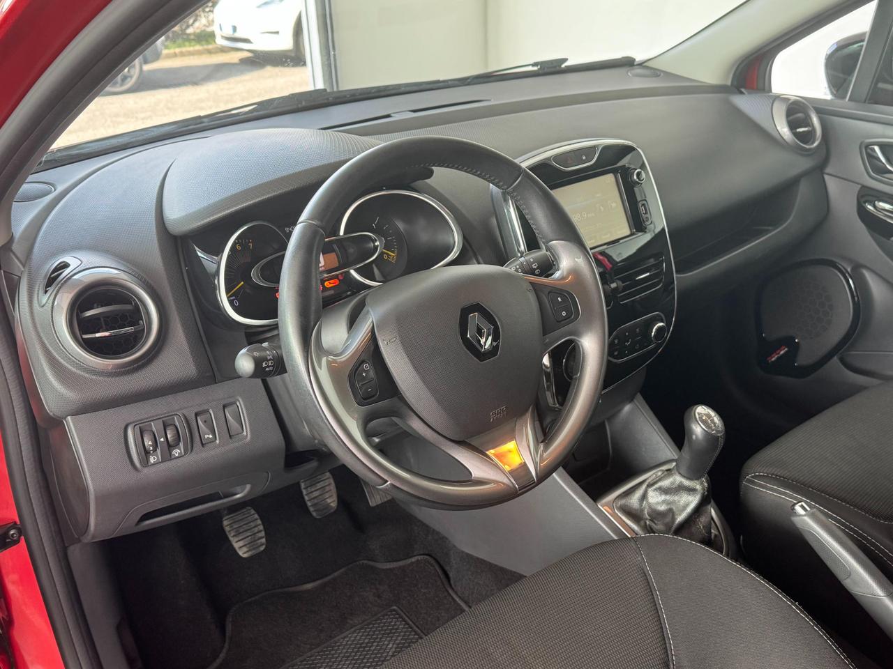 Renault Clio Clio 5p 0.9 tce Costume National 90cv