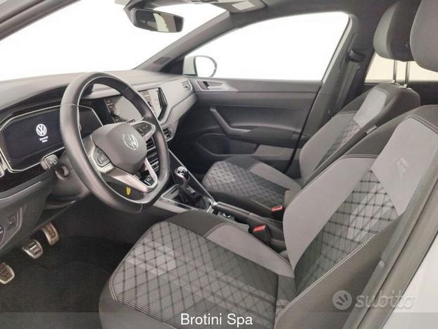 Volkswagen Taigo 1.0 TSI 110 CV R-Line