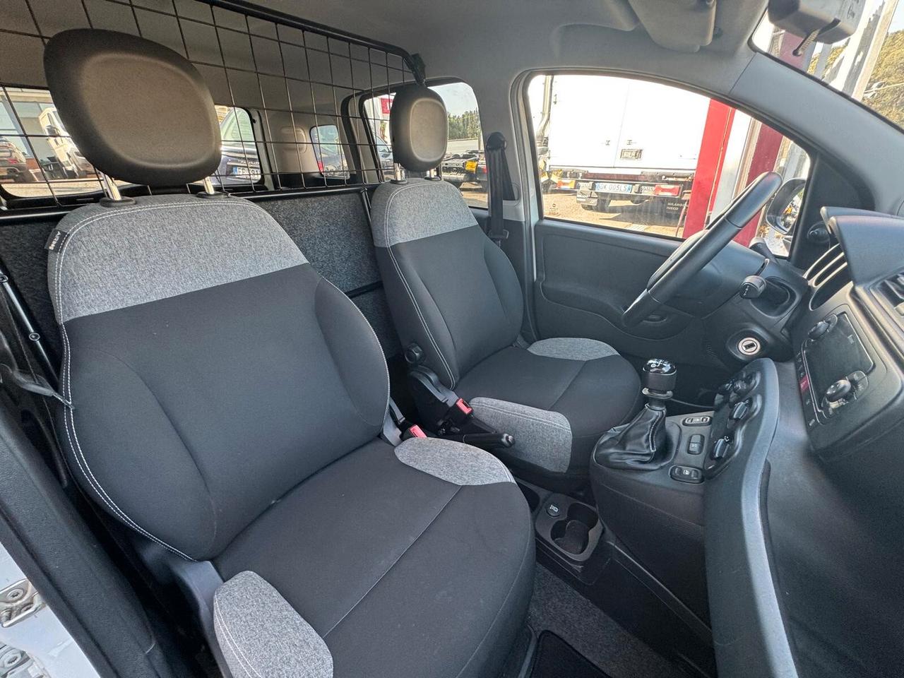 Fiat Panda 1.0 hybrid VAN autocarro 2 posti