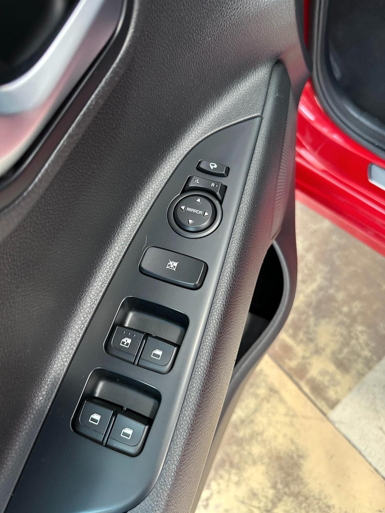 Kia Rio 1.4 crdi Cool Techno Pack 90cv - Carplay - Camera