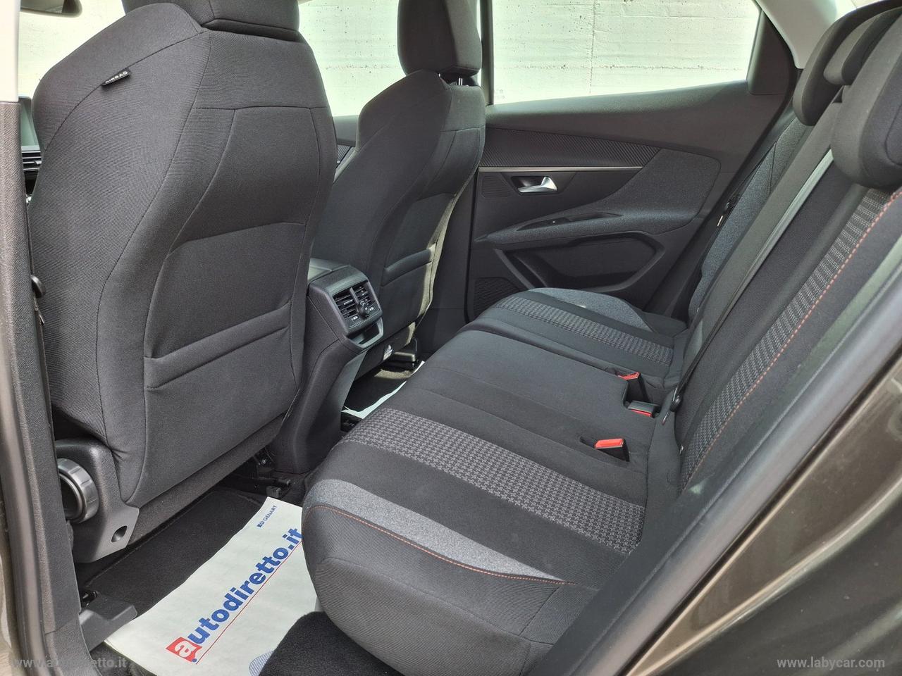 PEUGEOT 3008 BlueHDi 130 S&S EAT8 Business
