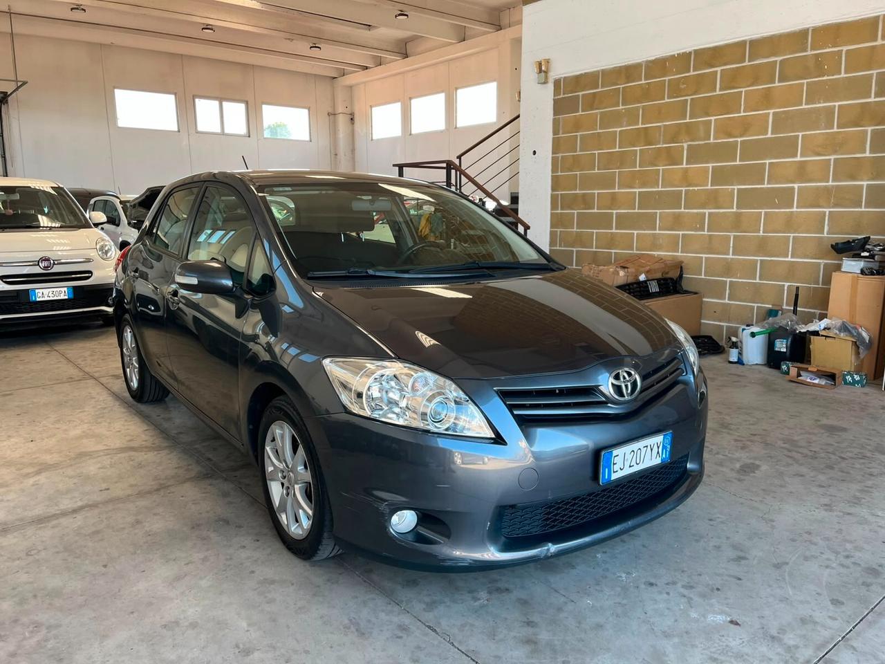 Toyota Auris 1.4 D-4D 5 porte Active 2011