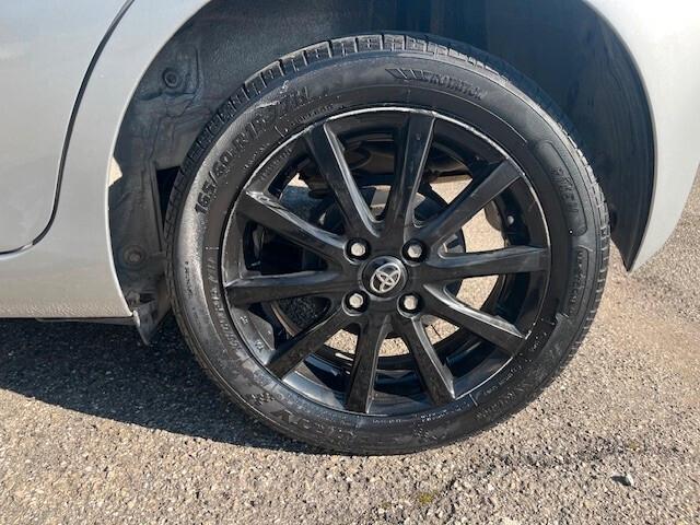 Toyota Aygo 1.0 VVT-i 69 CV 5 porte x-play