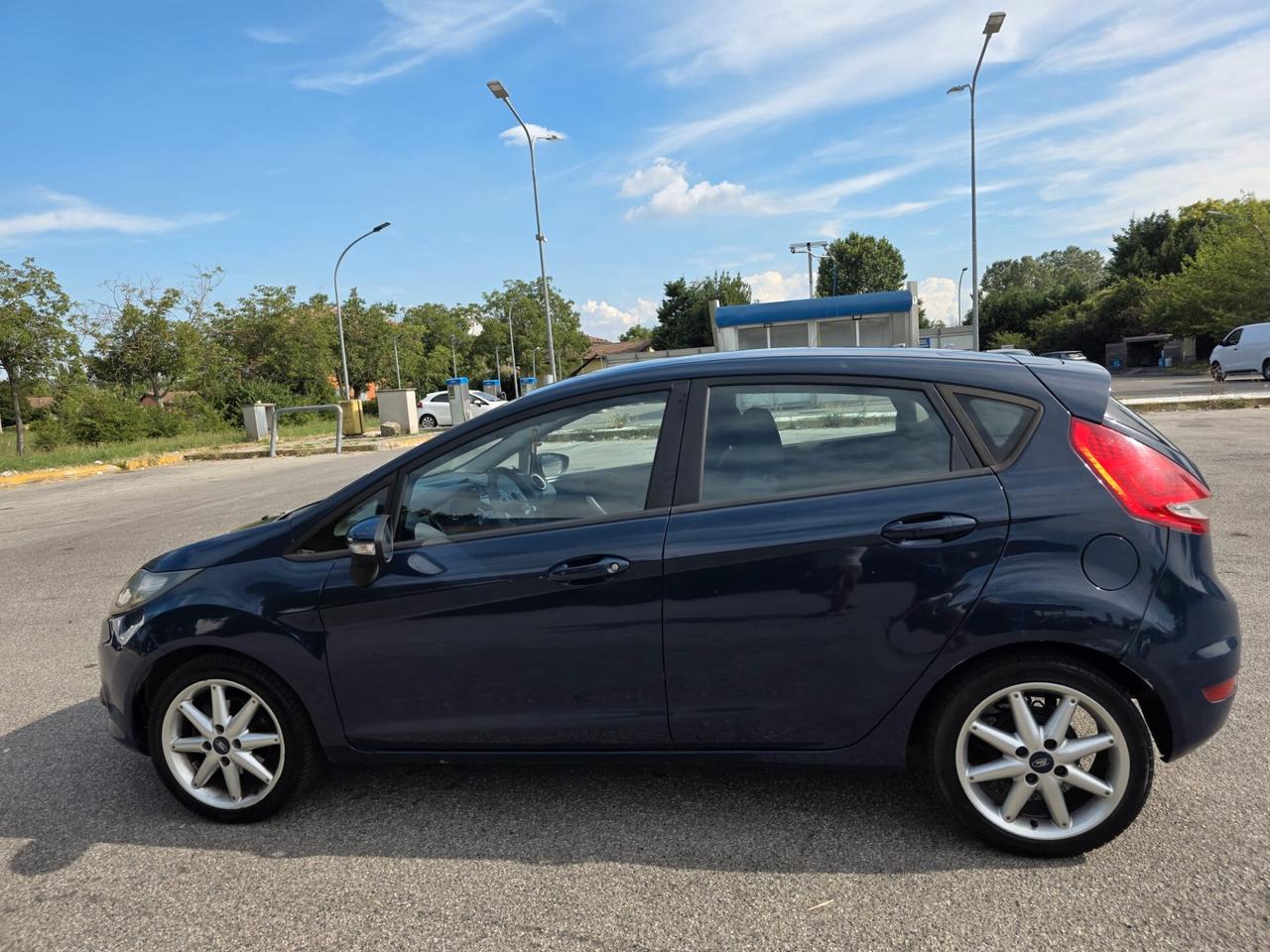 Ford Fiesta 1.4 5 porte Bz.- GPL Titanium
