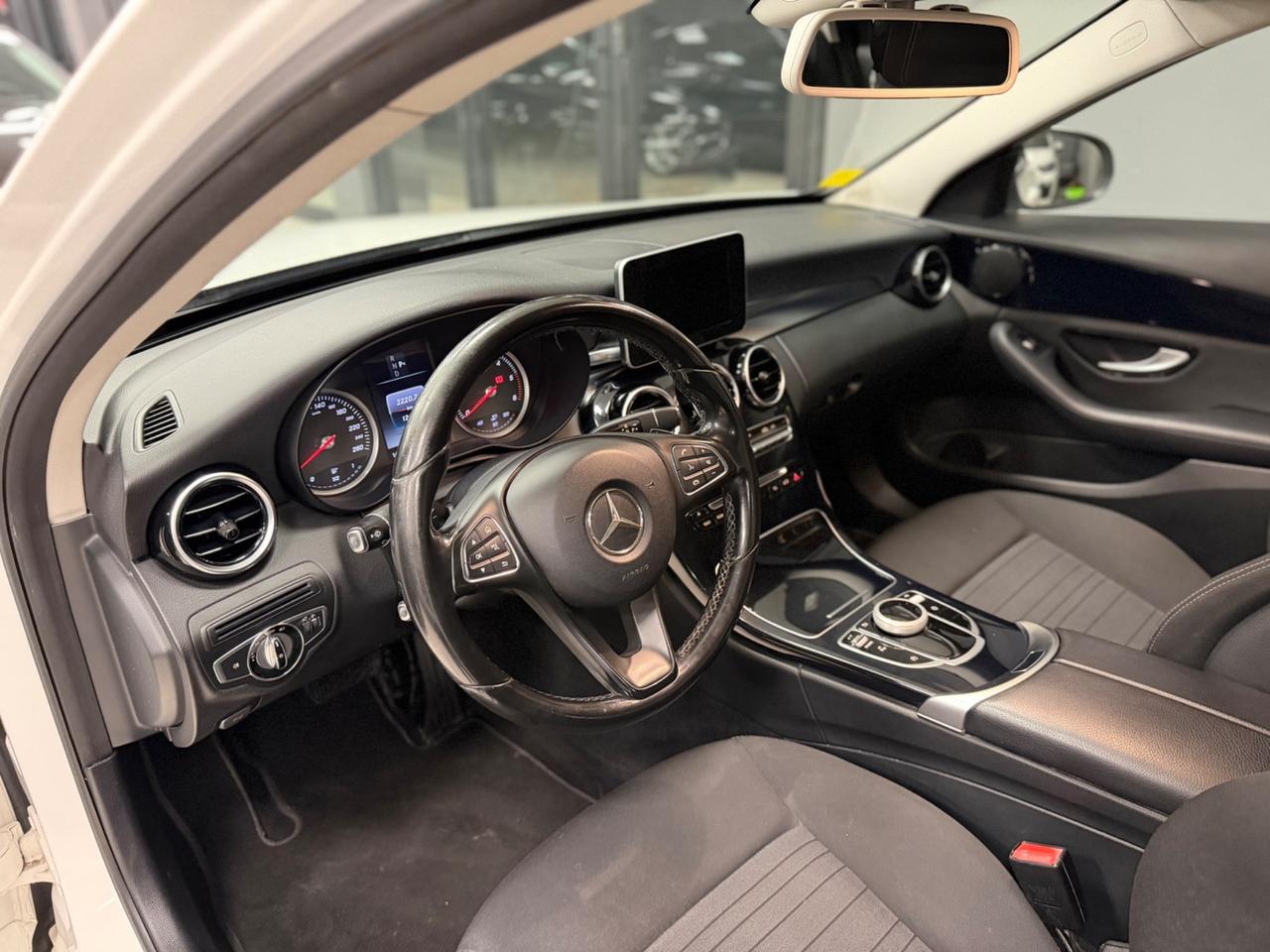 Mercedes-benz C 180 d Auto Premium